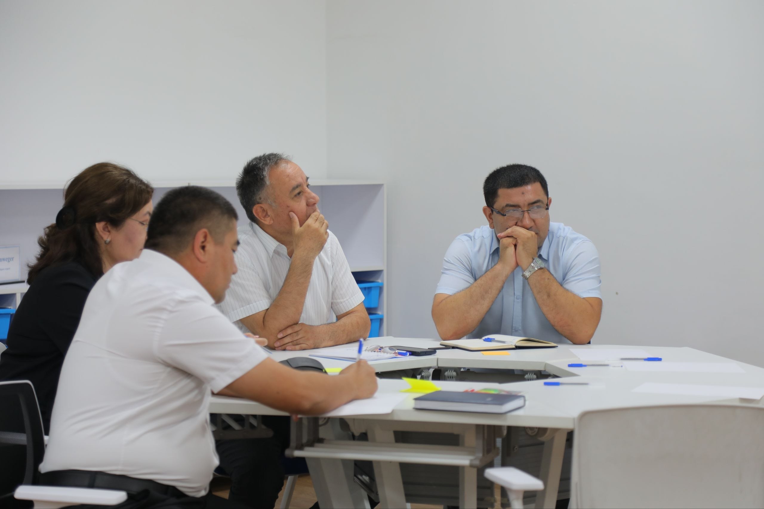Professor-o‘qituvchilar hamda mutaxassislar ishtirokida “Energiyaga boy dars” mavzusida amaliy trening tashkil etildi.